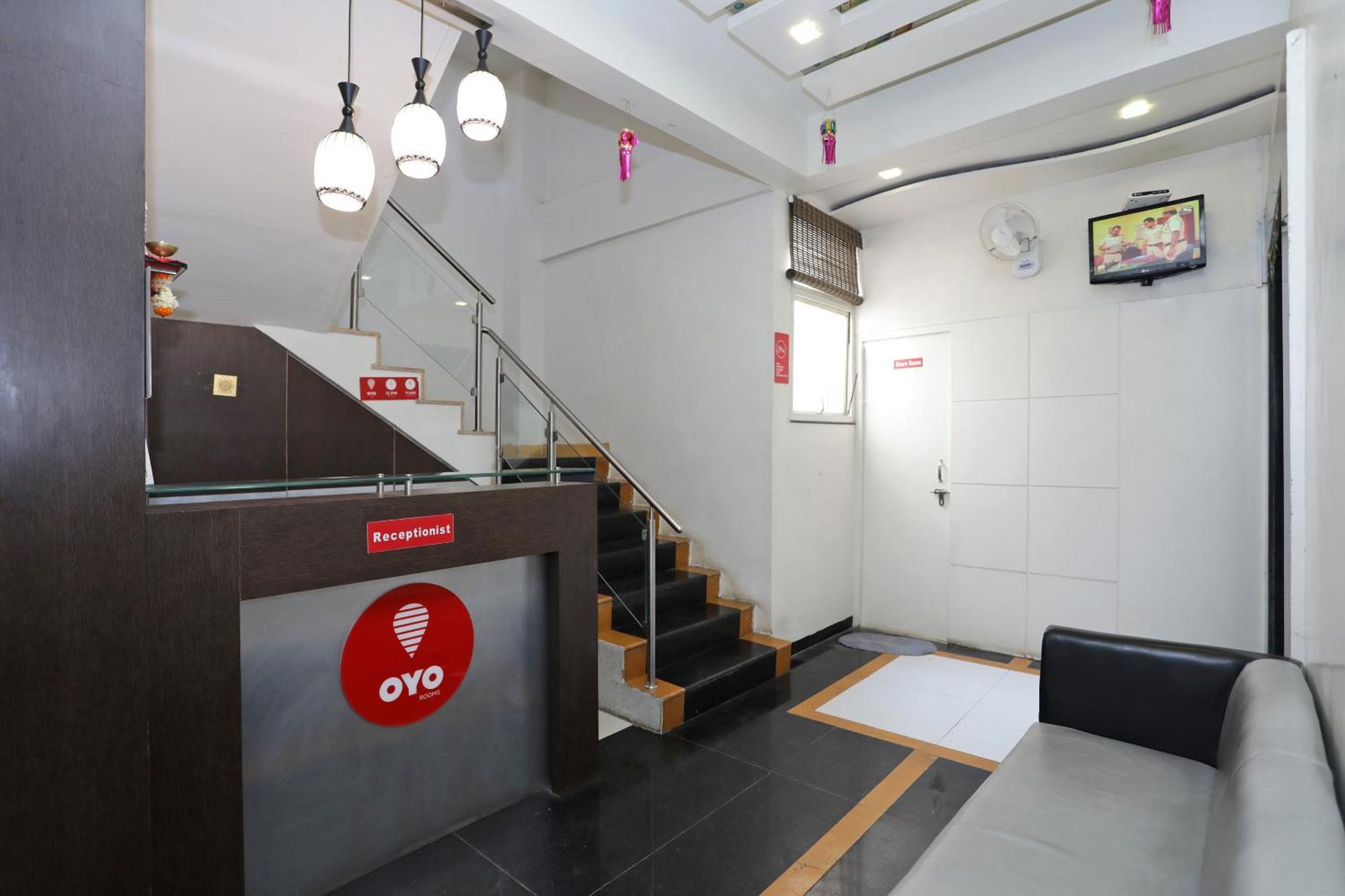 Everest Inn Hotel Pune Exterior foto
