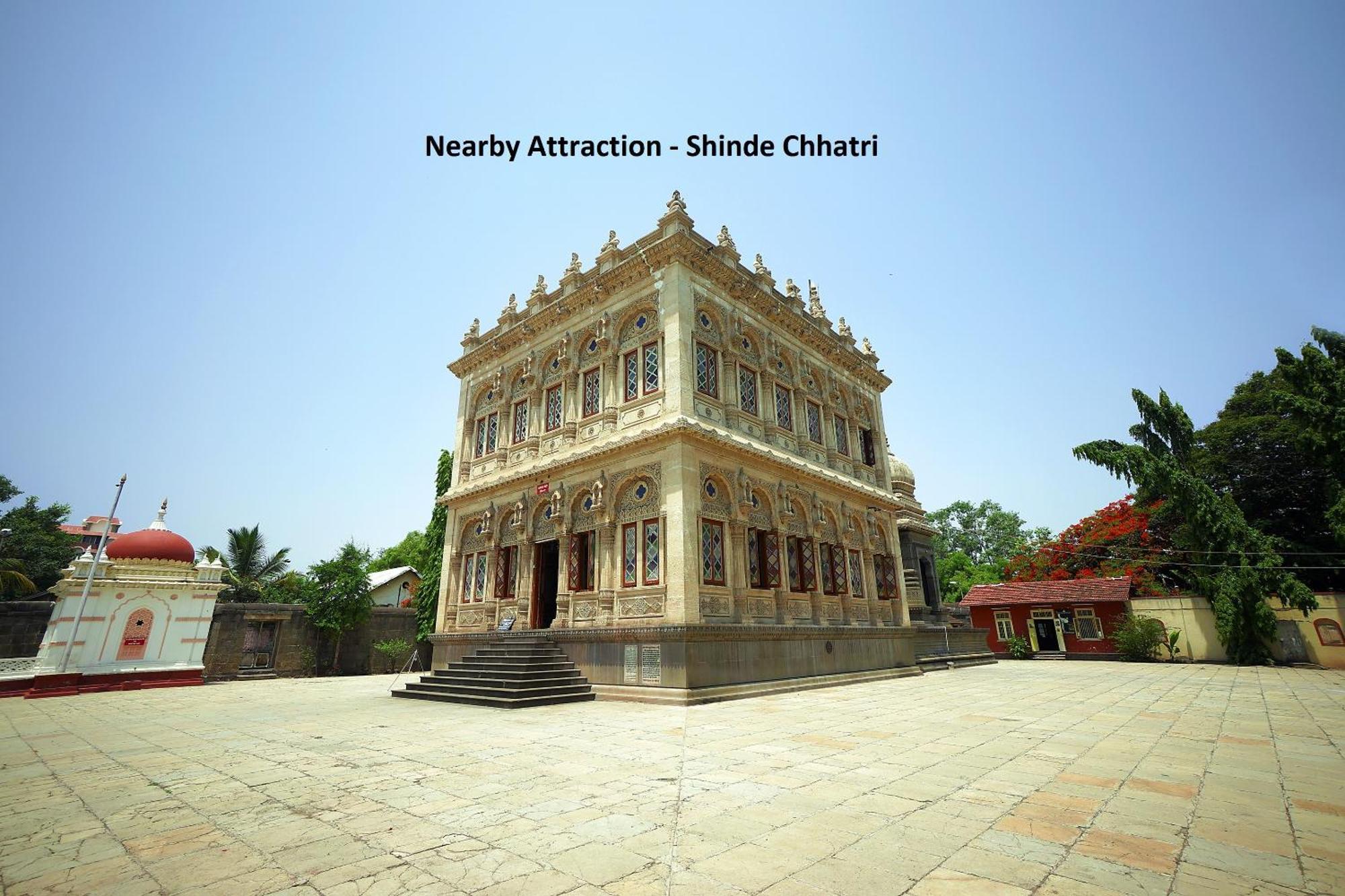 Everest Inn Hotel Pune Exterior foto